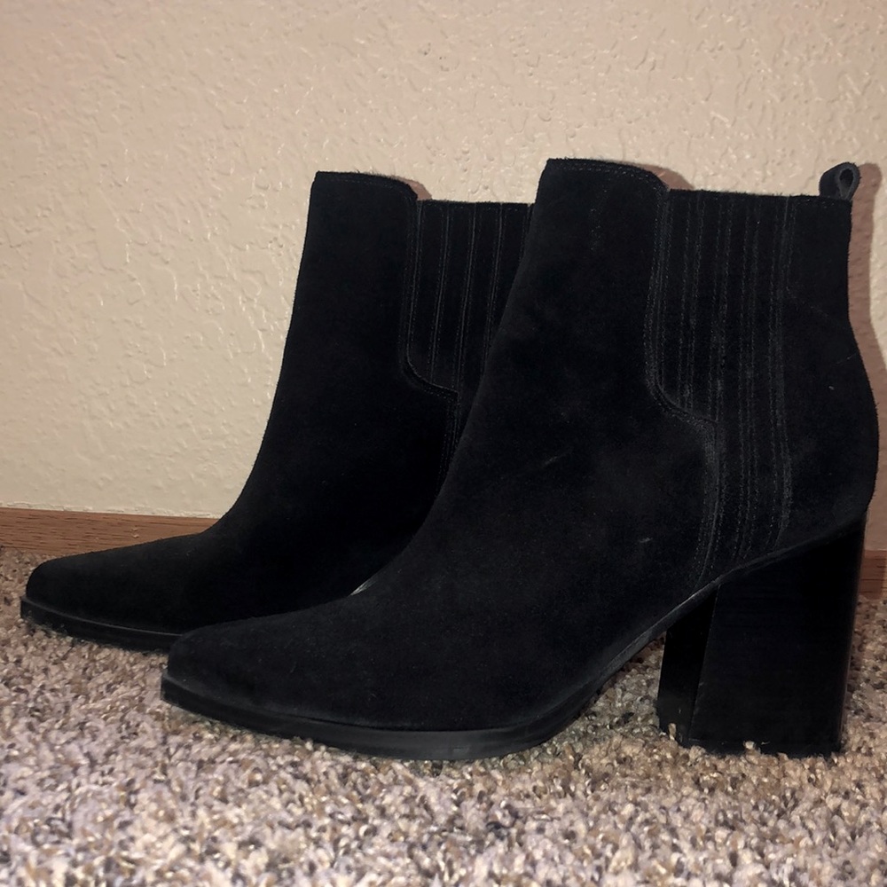 Marc Fisher ankle boots 8